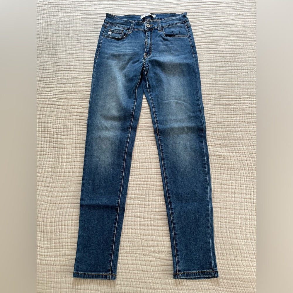 KanCan Skinny Jeans - Size 9/28 - EUC